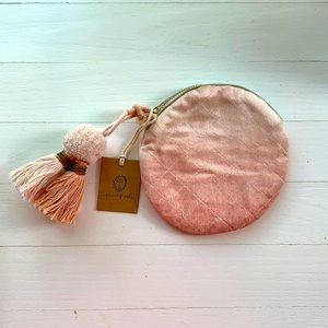 round soft zipper pouch